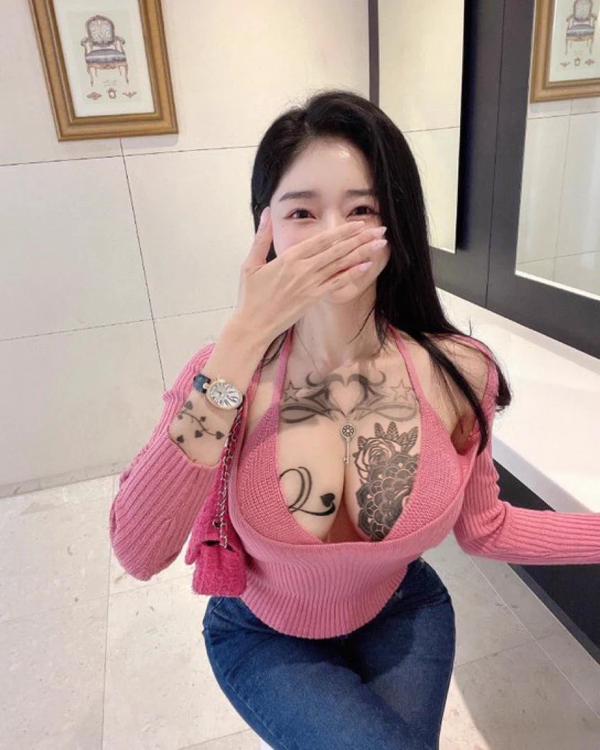 被黑爹慢慢磨开子宫肉棒就像钥匙一样放出我的欲望把我变成一条母狗♠️被死死抓住强制高潮不知道多少次脑子里只剩下快感...♠️#婊子 #黑人 #黑爹 #BBC #媚黑女 #媚外 #荡妇 #母狗 #留学生 #QOS #媚黑 #媚黑女王 https://t.co/dWAfGNLStg