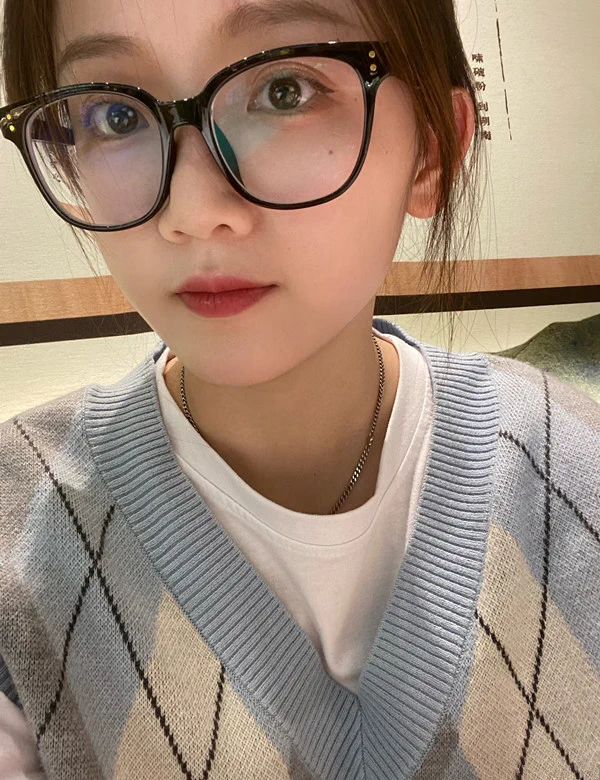 我是女菩萨我不是妓女，想给钱你们找妓女得了，别找我 https://t.co/r2c9b8QiMP