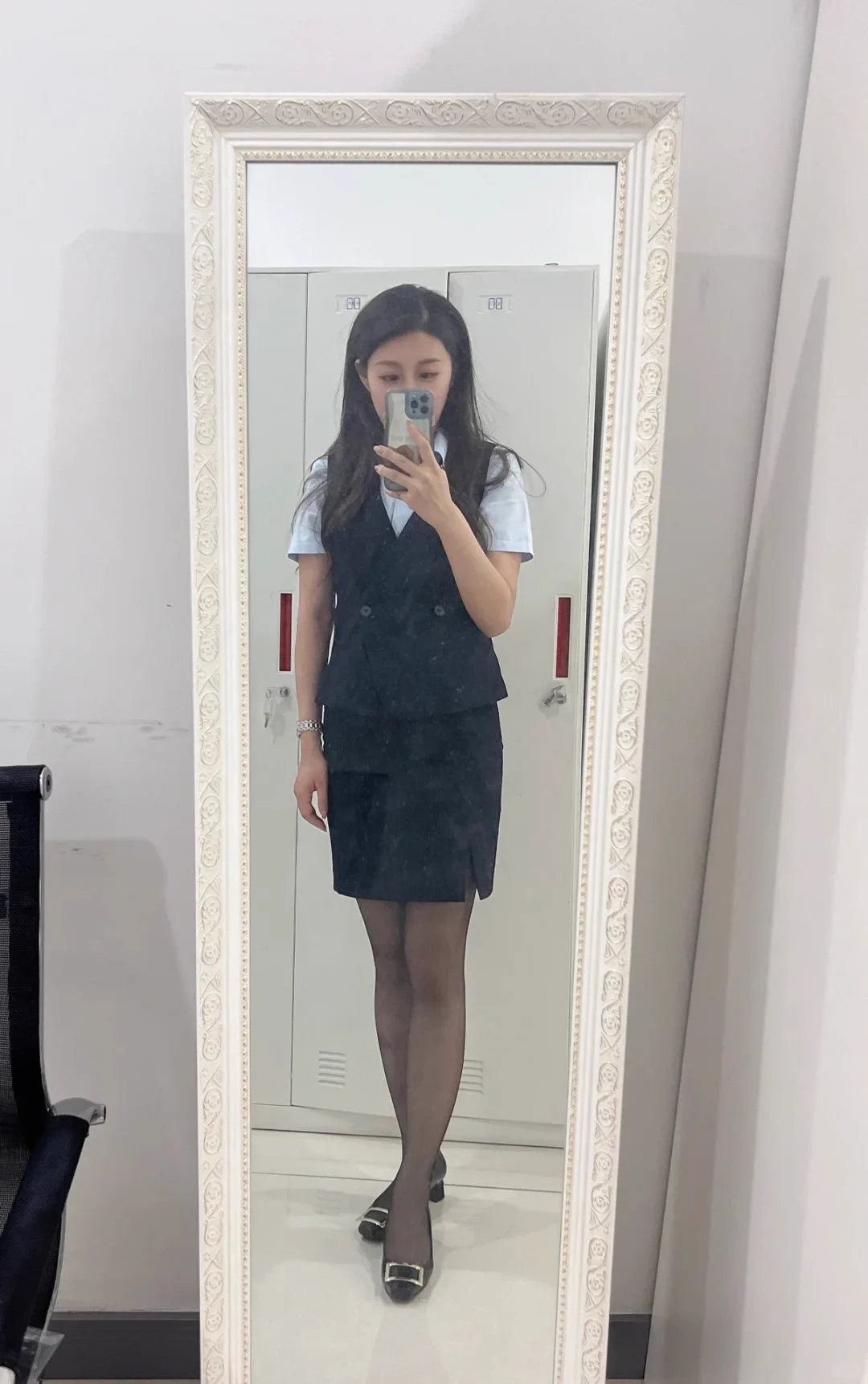 真不敢想象自己是一个银行经理 那么反差，洗白白拍胸给你们欣赏 自己在家偷偷骚一下吧 虽然不是纯m，但很喜欢被束缚和被控制的前戏调情，期待着来自雄性力量的满足… 看了姐姐的丰乳，想不想看我的肥臀？点赞 私信， 给你们逐一安排～ https://t.co/cOeyyZo1bk