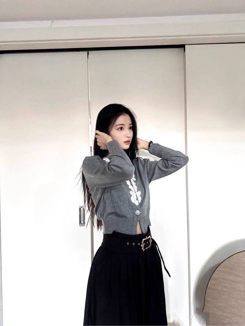 🌿Beijing🔝当红小花旦178D 只兼职 不职业 专治神挑 🔴妈生精致小脸 高颜值 常年健身 🥢腿中国内地影视圈 纯业余爱好自然脸｜性格好｜女友感 只接预约约会流程请查看置顶推文Tg全国交流群☞https://t.co/6y3ZqtZvi8 https://t.co/TIYAs1wjMa