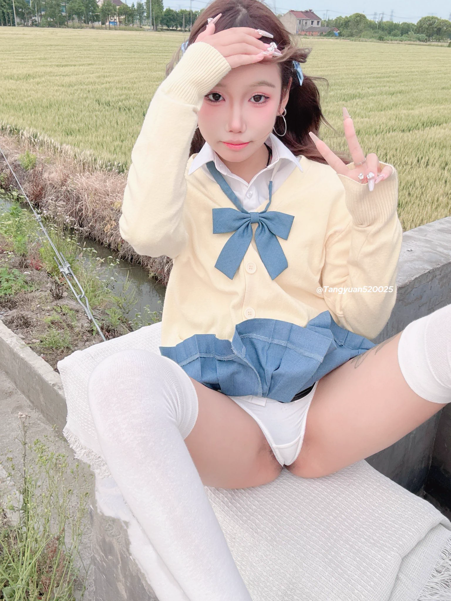 对，是个甜妹🍡@MaecMax @QnewHome @WaecMax @SnewHome @DaecMax @DnewHome @GaecMax @GnewHome https://t.co/c3gL4Hu9fZ