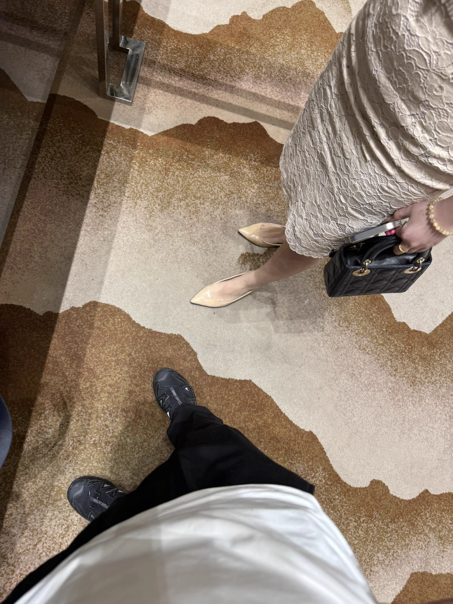 刚到酒店 https://t.co/n4X27HbSdJ