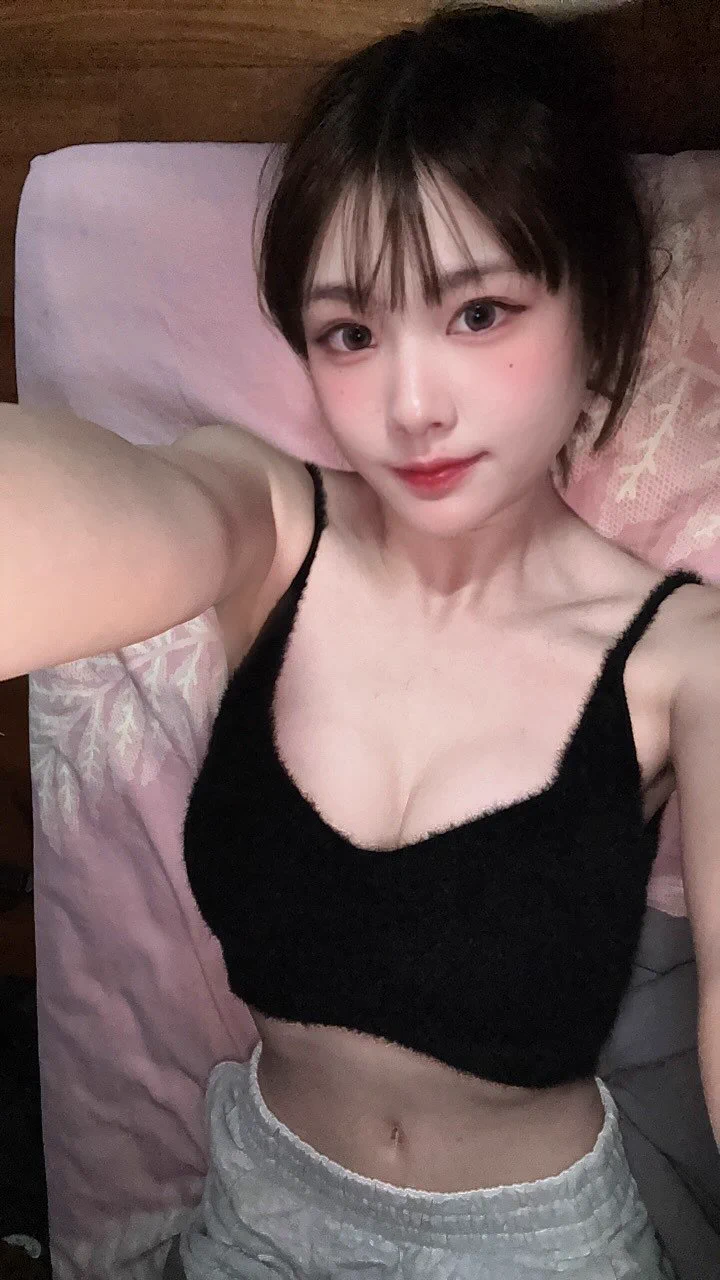 幹！ 性慾很大 ㄋㄋ很大的女生 這樣有人要約嗎？ #按❤️ #轉推留言讓我看到 https://t.co/a0ISWg1ryB