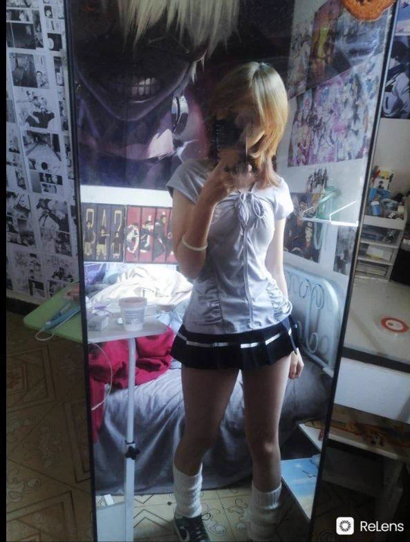 06年在读的某职高的金发精神小妹 在家中自拍展示冷白皮身材 奶子紧致挺拔 https://t.co/zCau3m74S3