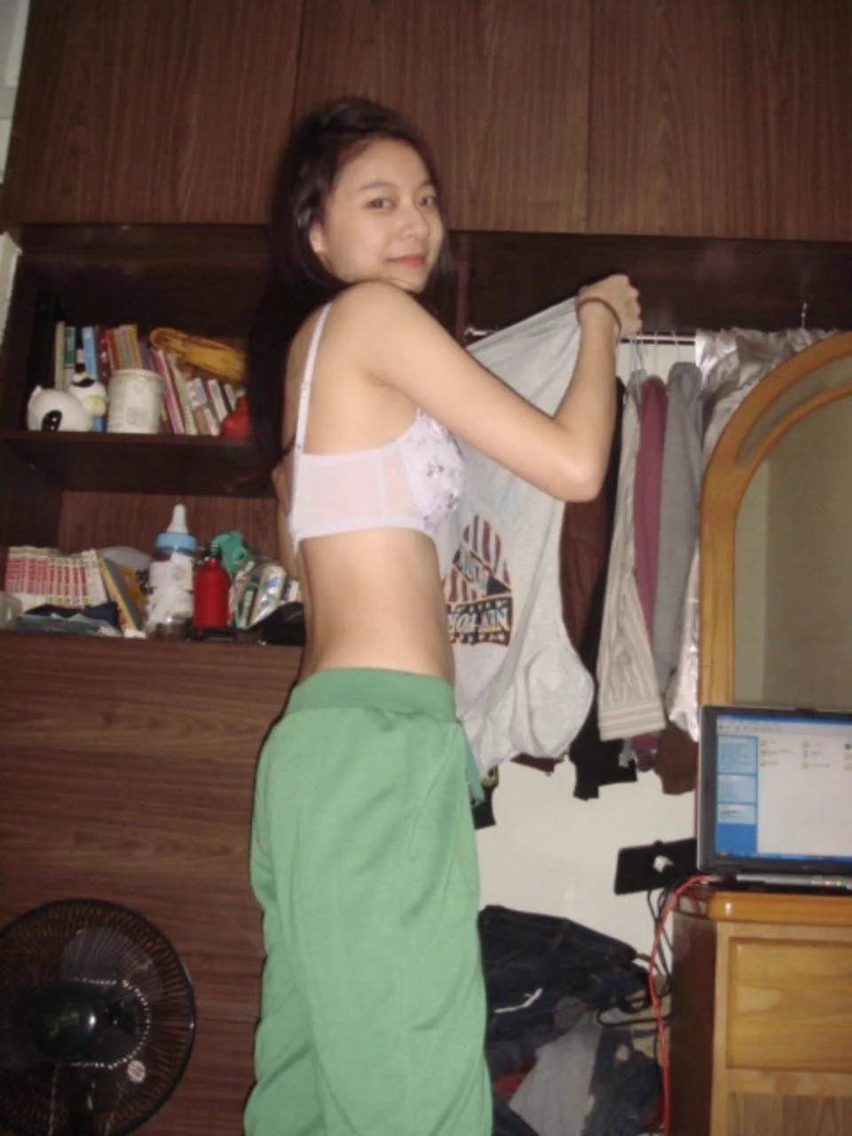 可愛的學妹，被帶回家爆操口爆、吞精樣樣來‼️#台妹#美乳#自拍 Tg福利群👇👇👇https://t.co/Aeg4SZ4c76 https://t.co/ckqTBgmGGi