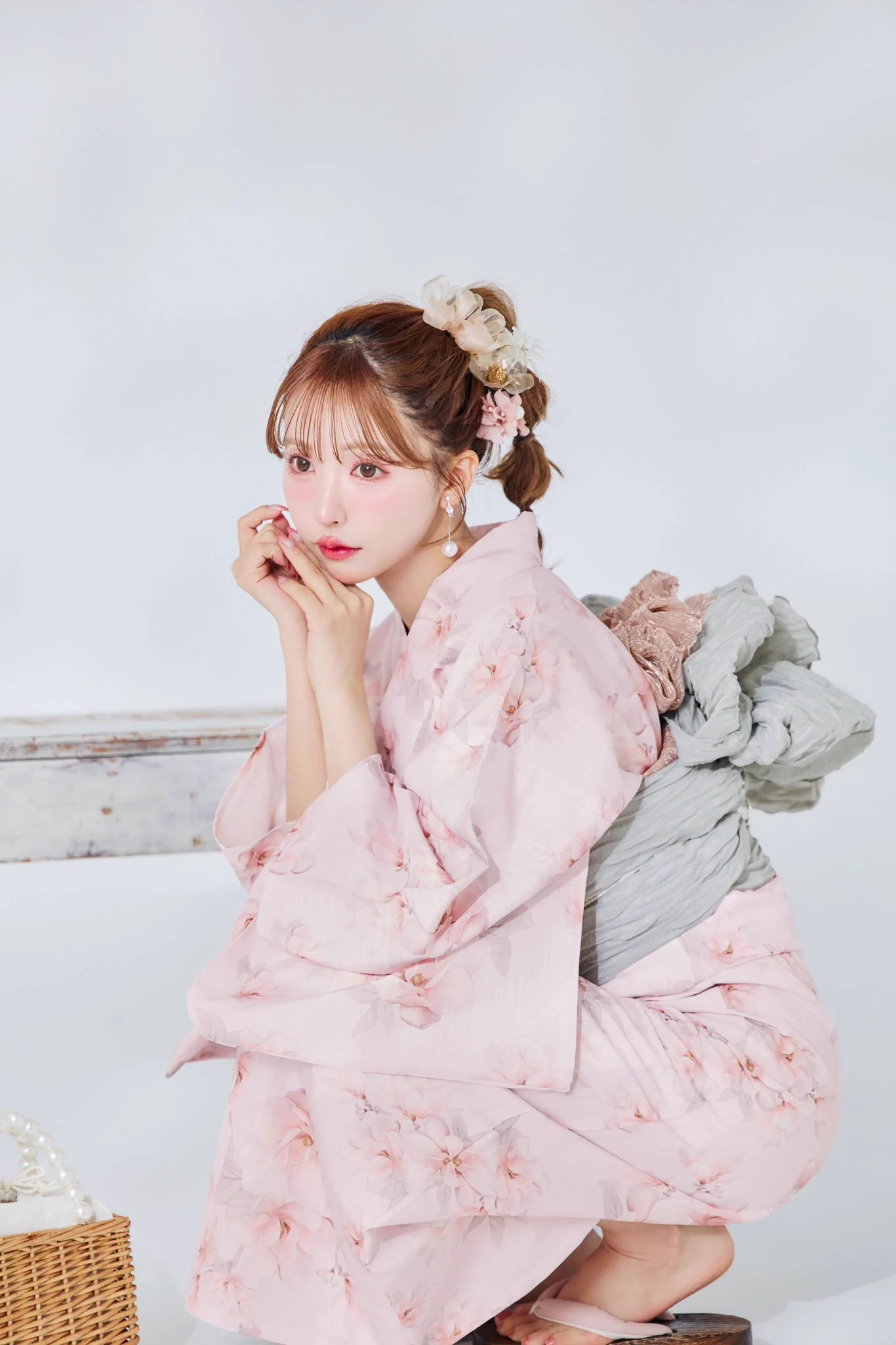 〈ふんわり淡桃に咲くマグノリア浴衣〉⁡𝘴𝘶𝘨𝘢𝘳 × 𝘔𝘐𝘚𝘛𝘙𝘌𝘈𝘚𝘚🎀⁡やさしく透ける淡いピンクの地色に上品に咲き誇るマグノリア🫧凛とした美しさと、柔らかな甘さを兼ね備えた一枚です🍸🤍⁡𝟧月𝟤𝟫日(木) 𝟤𝟢時発売@yua_mikami　⁡#mistreass #ミストレアス https://t.co/EpHFiTn2MM