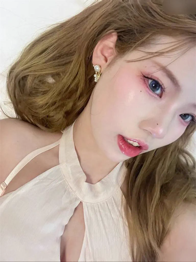 钰子hormoneyu – 美乳萝莉 反差福利姬 露脸福利 [nPnV-1.12G] https://t.co/ZVgQC77BsU
