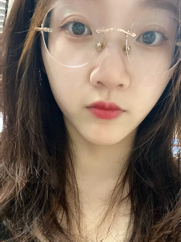 记录人生第一次约推友....口交！没有什么经验，弟弟的肉棒太大了，被呛到流泪🥲！最后被口爆还让人家全都吞了下去🤣 https://t.co/uf75620SMH