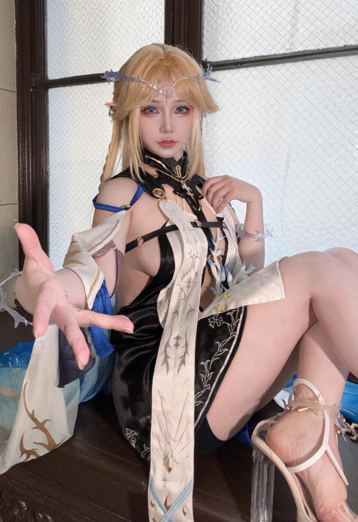 🩵THE BLESSED MAIDEN💛#WutheringWaves #WuWaAnniversary #Cartethyia #cosplay #WuWaCosplay #鳴潮 https://t.co/Eauj8othwe