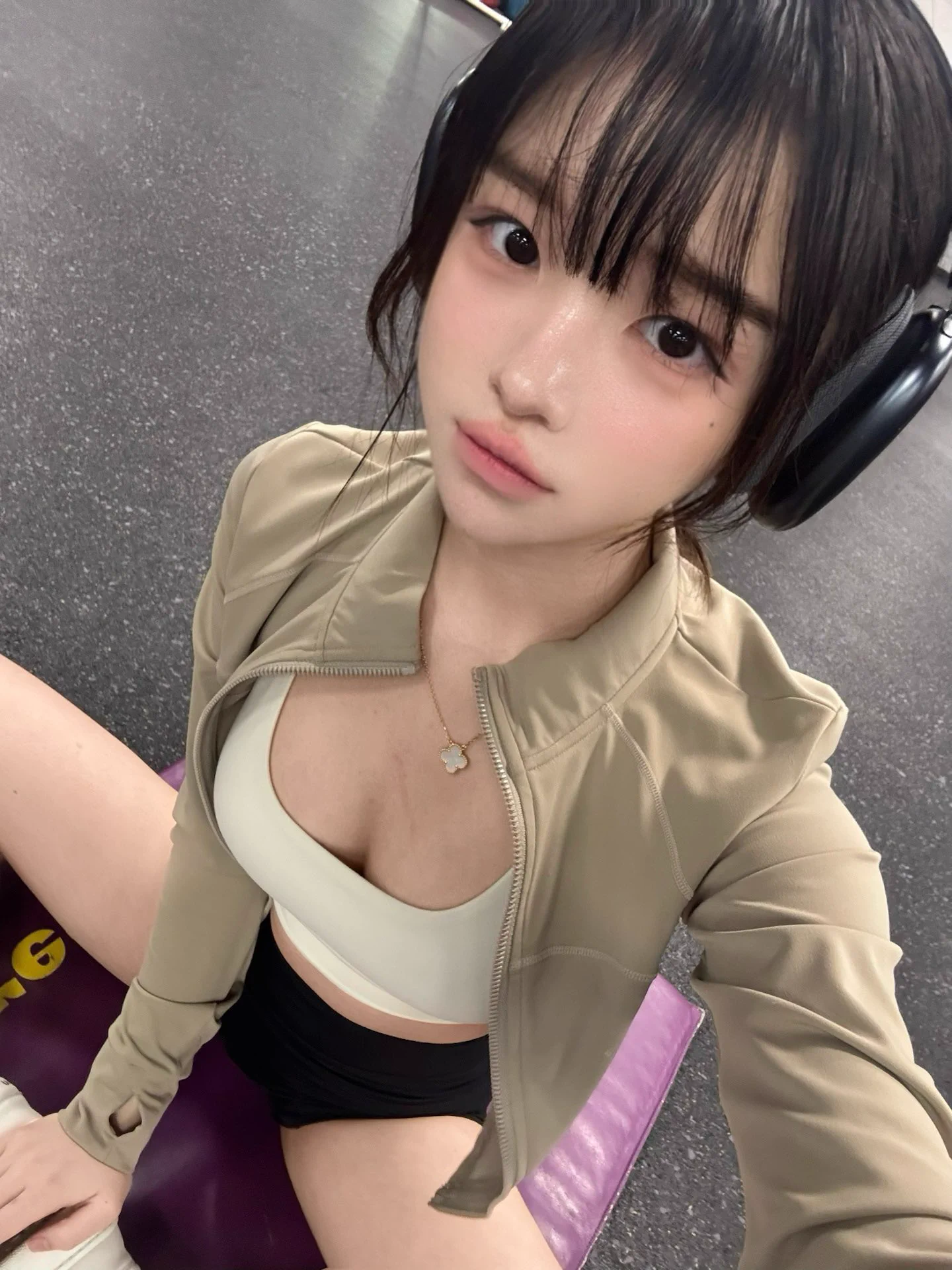 健身女孩 https://t.co/FhSAnx1w7B