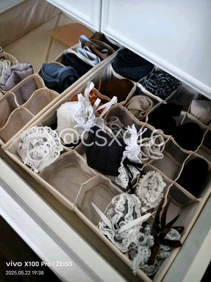 0943甘肃白银绿帽老哥，重度淫妻癖投稿。找人来玩对象的鞋、袜子和内衣内裤，射进去之后再让她穿，一起意淫她调教她，能互换原味的最好。 https://t.co/3P4sb5f445