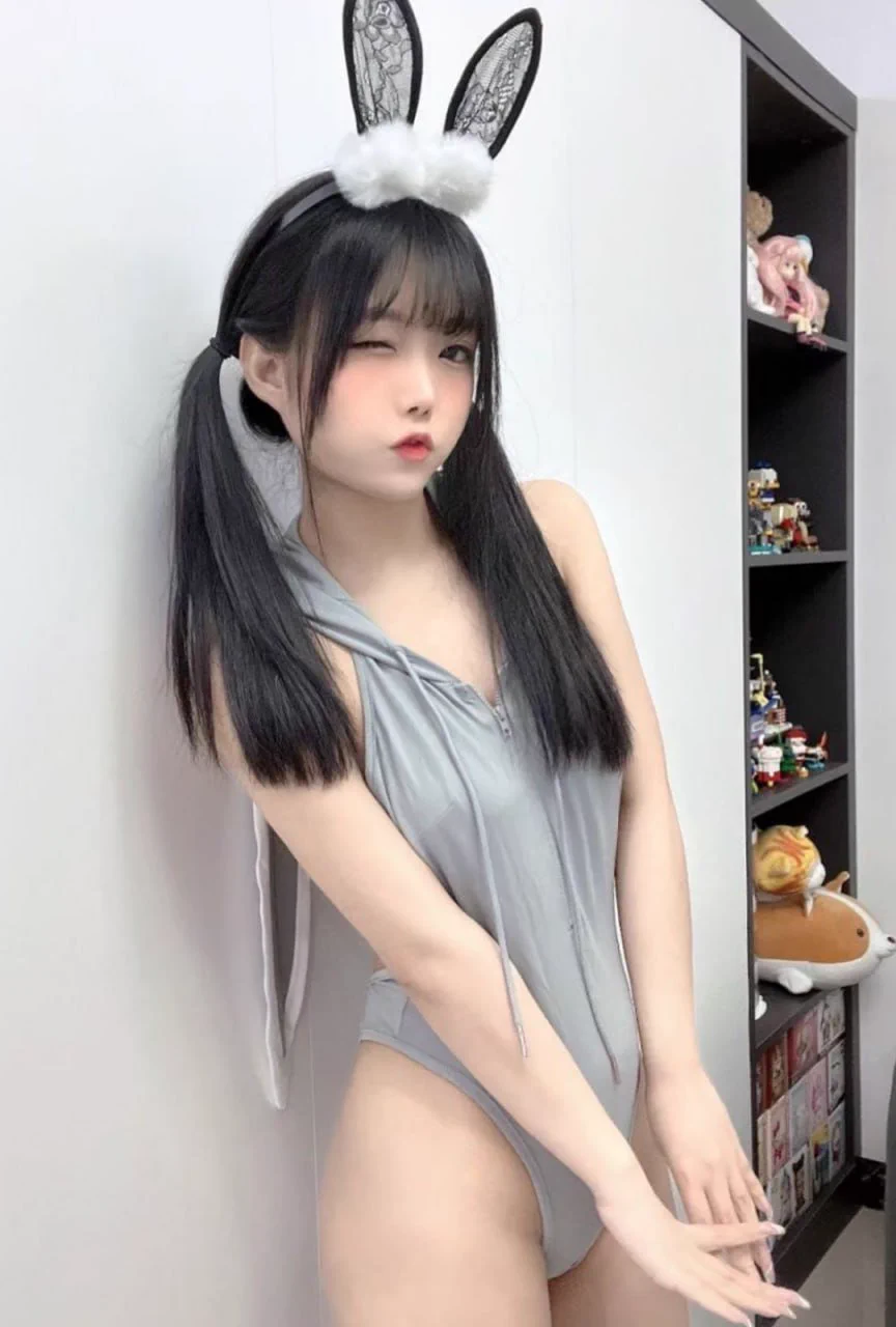 人前乖乖女 人后骚浪贱的学生母狗 性格内向内心闷骚反差 每晚在宿舍扣逼自慰 幻想被草 内裤经常被沏湿 视频照片被男友流出！内心早熟 超级反差 照片23张视频8段获取完整版主页提取 https://t.co/bxAVgTiq39