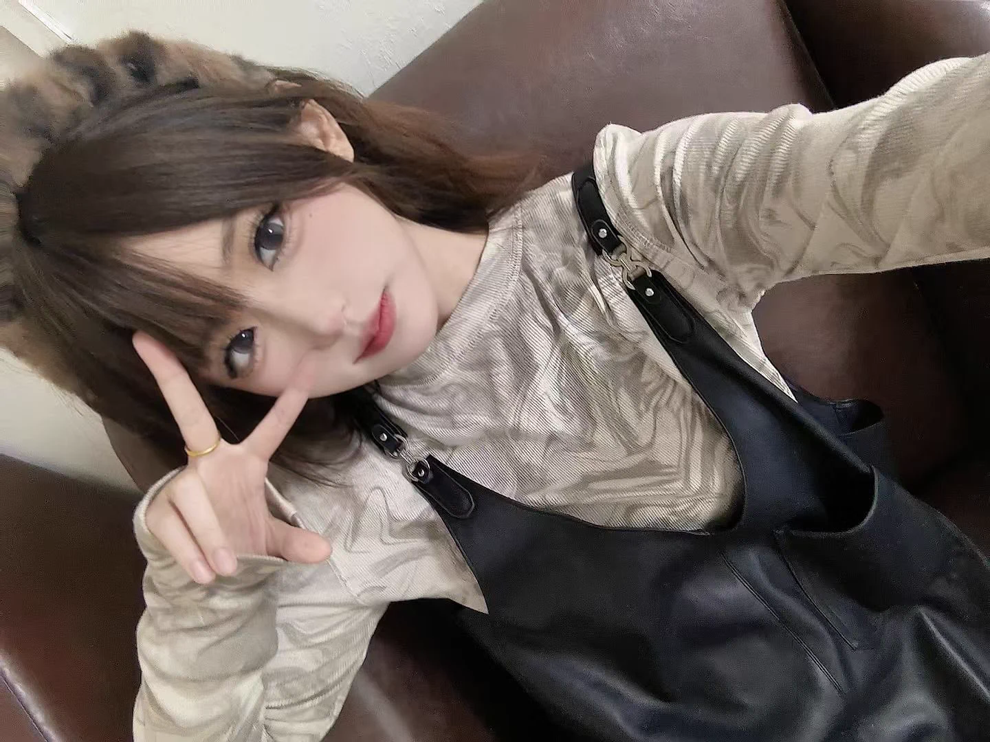 烦了 怎么排也排不成微信的版 放在这感觉不露点什么都不对劲 #上海cd #伪娘の日常 https://t.co/4XOXmIN088