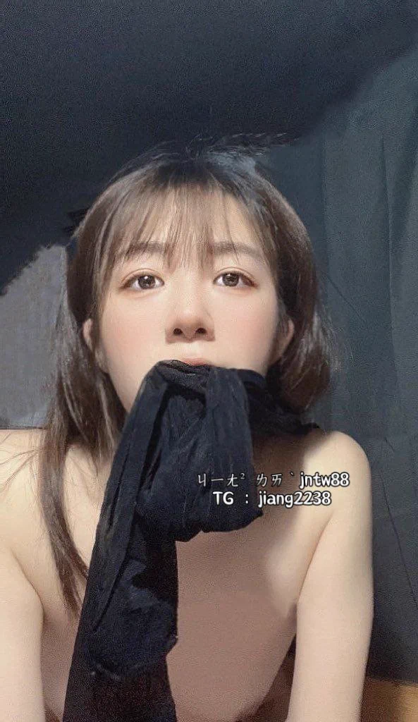 20歲 外表很淫蕩私底下也淫蕩😳 https://t.co/Jdo6QMIQAc