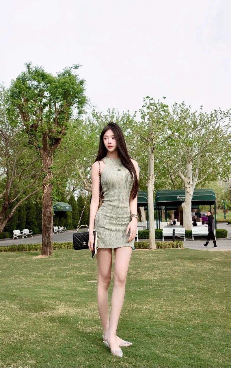 #北京 美人评价 北上广高分妹（总分10分，感谢小哥评分）📷颜值:9📷服务:10📷态度:10📷Gzs环境:📷高冷/健谈:高冷❗总体体验:9本人和照片没差距，都还行就是比较高冷，略黑，有体香评价享受第11次一折大号👉🏻白鹤🥇私人订制@bh8881bot https://t.co/Rwd6mEdTLE