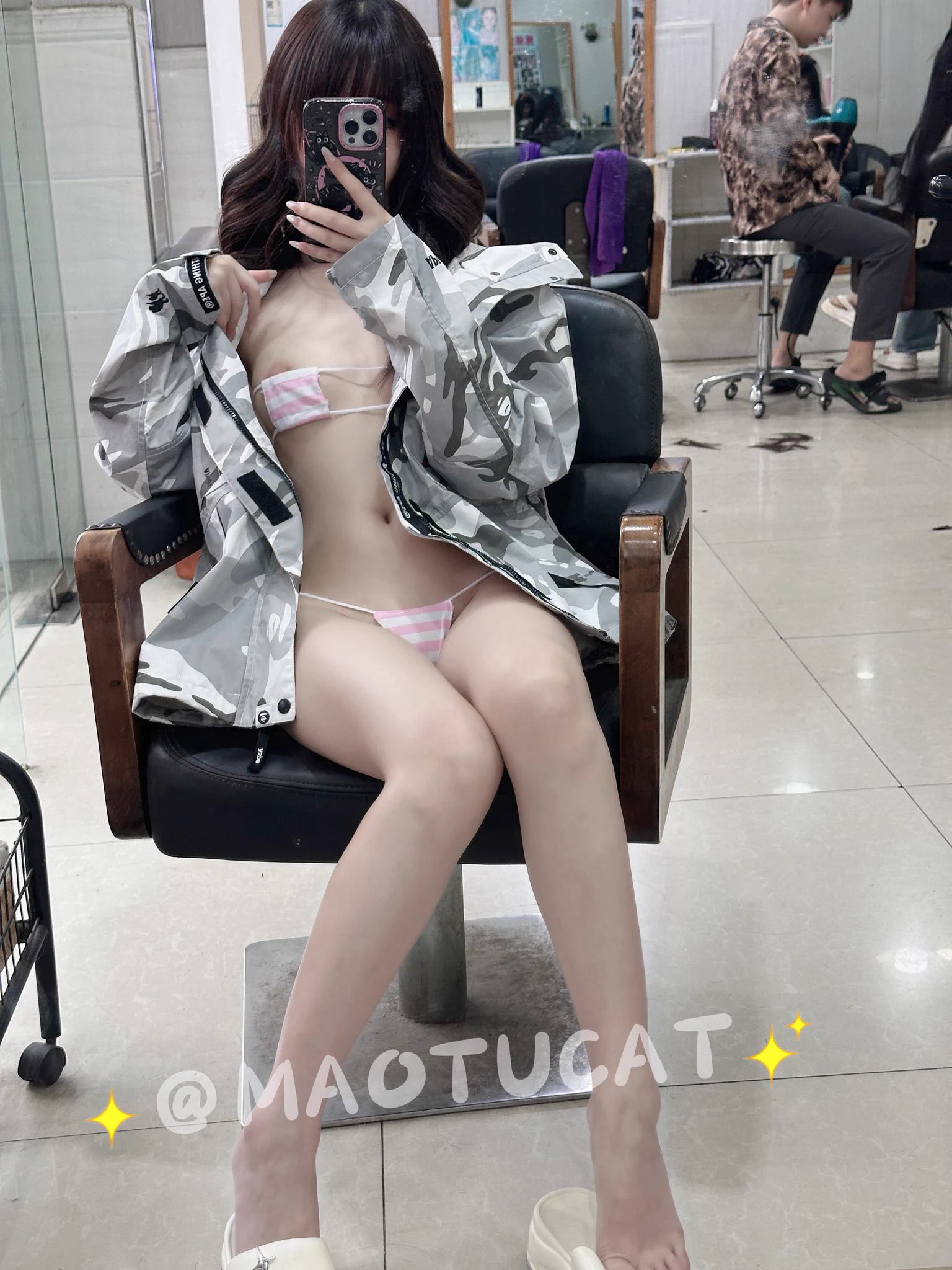 谁说💇🏻‍♀️不能穿比基尼@luchu888 https://t.co/2NYnjEHw6K
