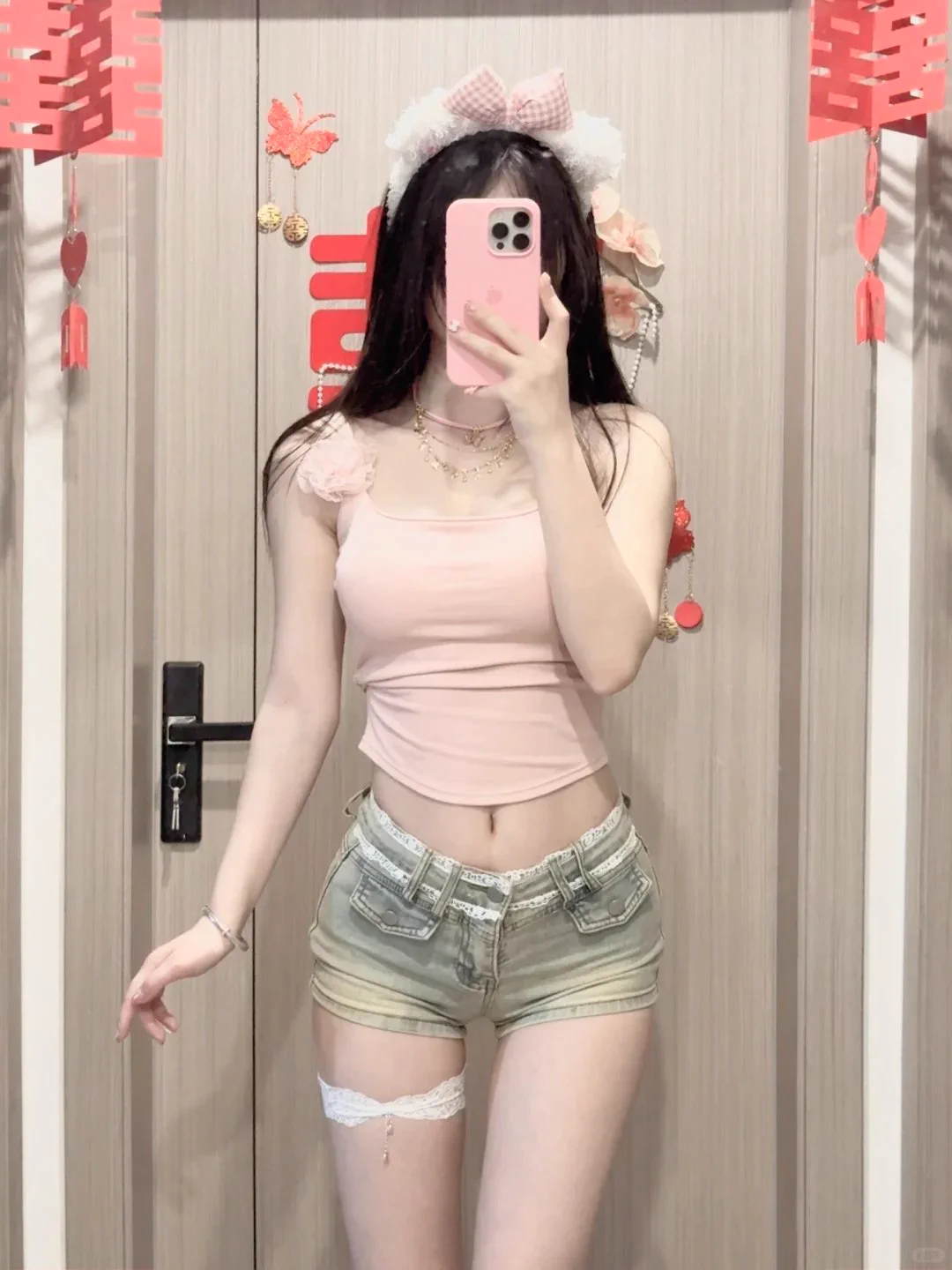 我真的很润，我会跪在这里给你口的😋 https://t.co/2HmuD1u59b