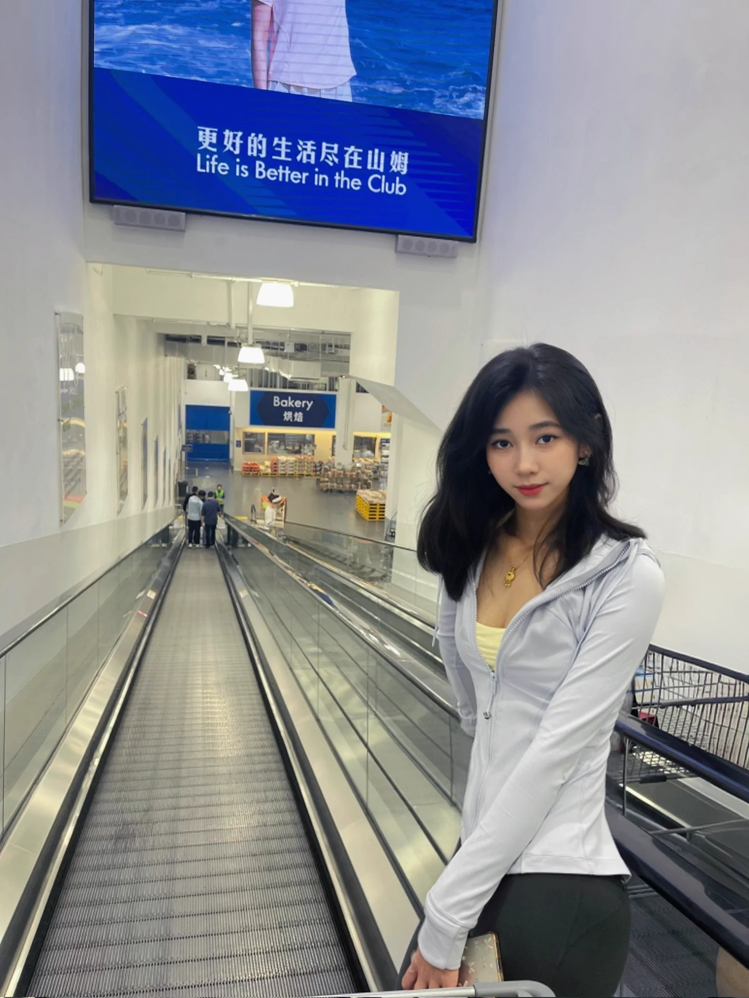 朋友圈的我 推特上的我 https://t.co/DVNqKvGWD3