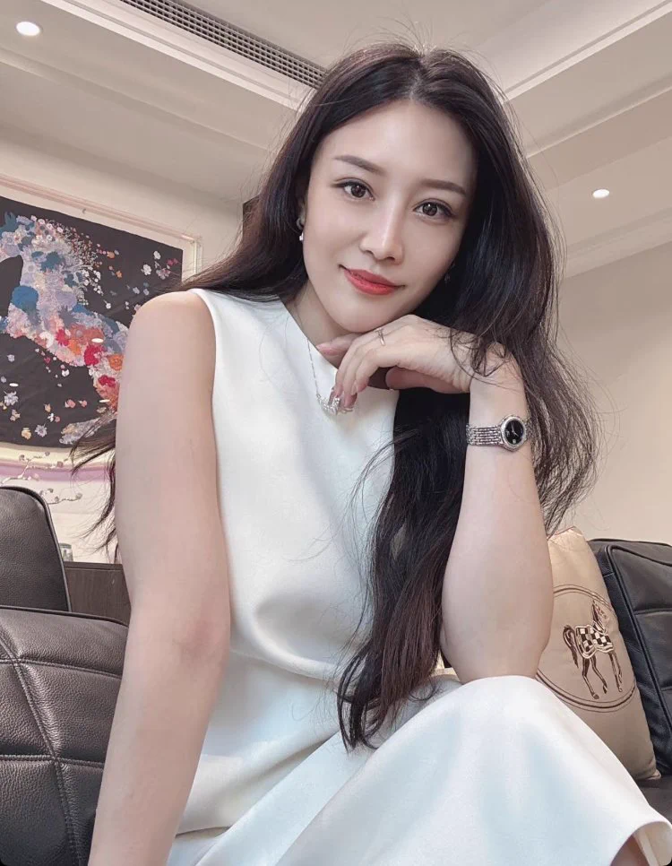 成熟美小阿姨 https://t.co/443Smkkfuv