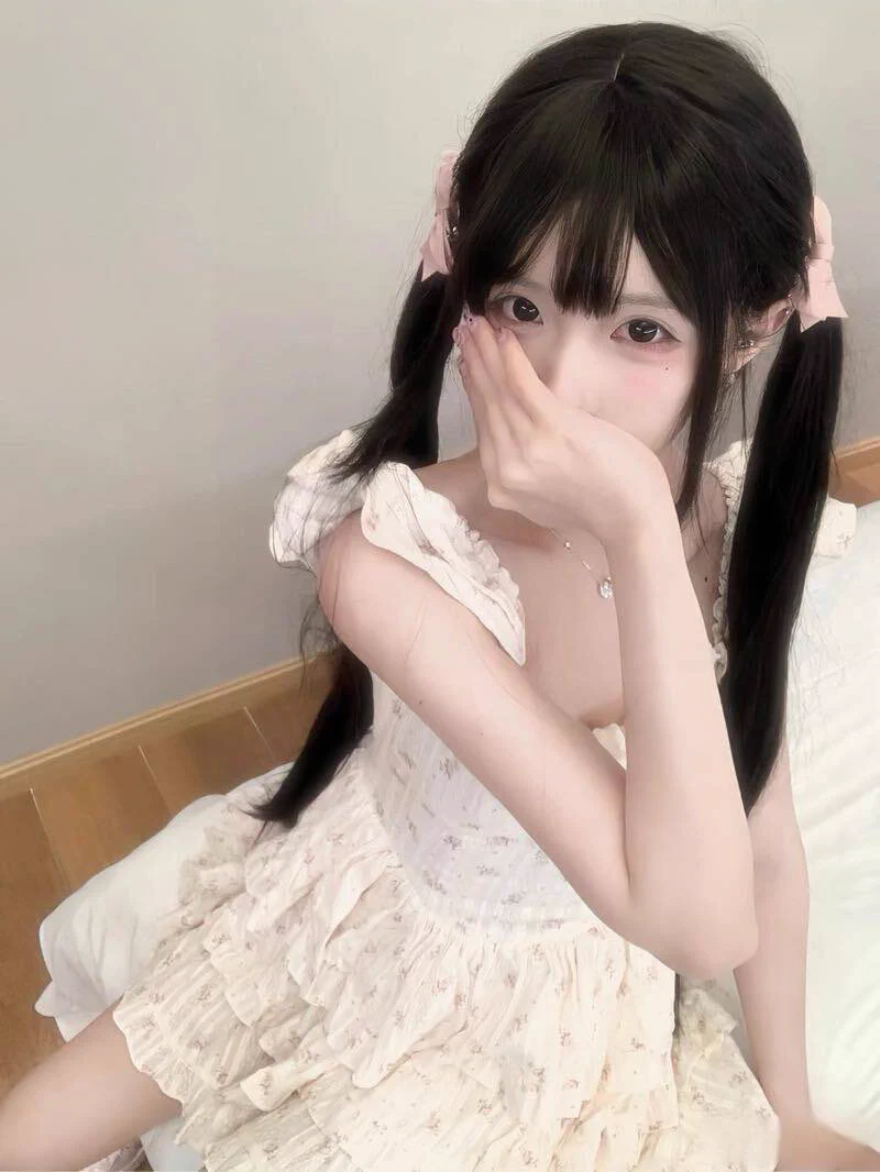 #上海 #静安 硬5 04年大学生 真实学生兼职-身高:165cm    - 体重:42kg   - 胸围:c-软萌萝莉音🐰；  皮肤白白好似牛奶般细腻🥛；  舌头滑滑会吸水👅，给课极致般的高潮体验；  不催不事待导如初恋💘🛰️：Syhlddh🐧：fjww8666看照门槛🚪99（永久有效）备注zfb口令🧧添加➕✈️：https://t.co/1uLkh9ufau