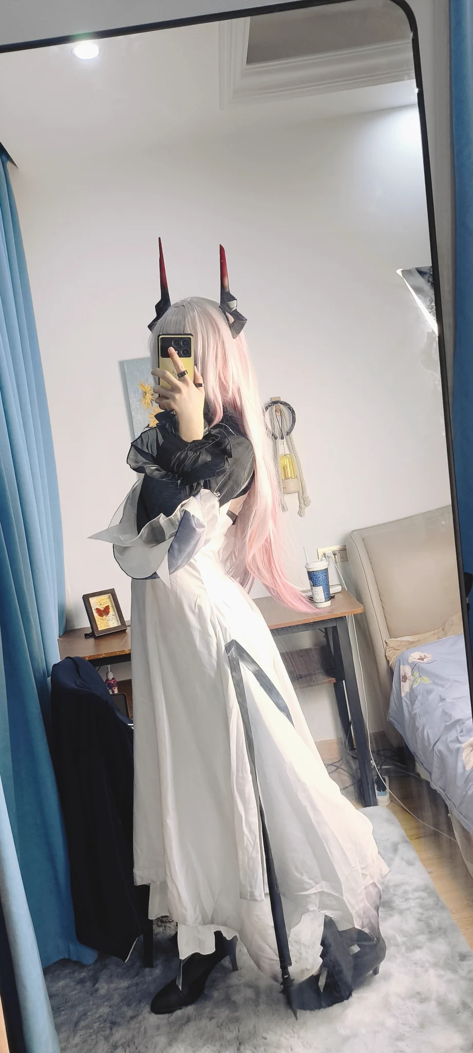 喜欢我，还是那个黑发偷腥女？ https://t.co/OSHHSR58vz