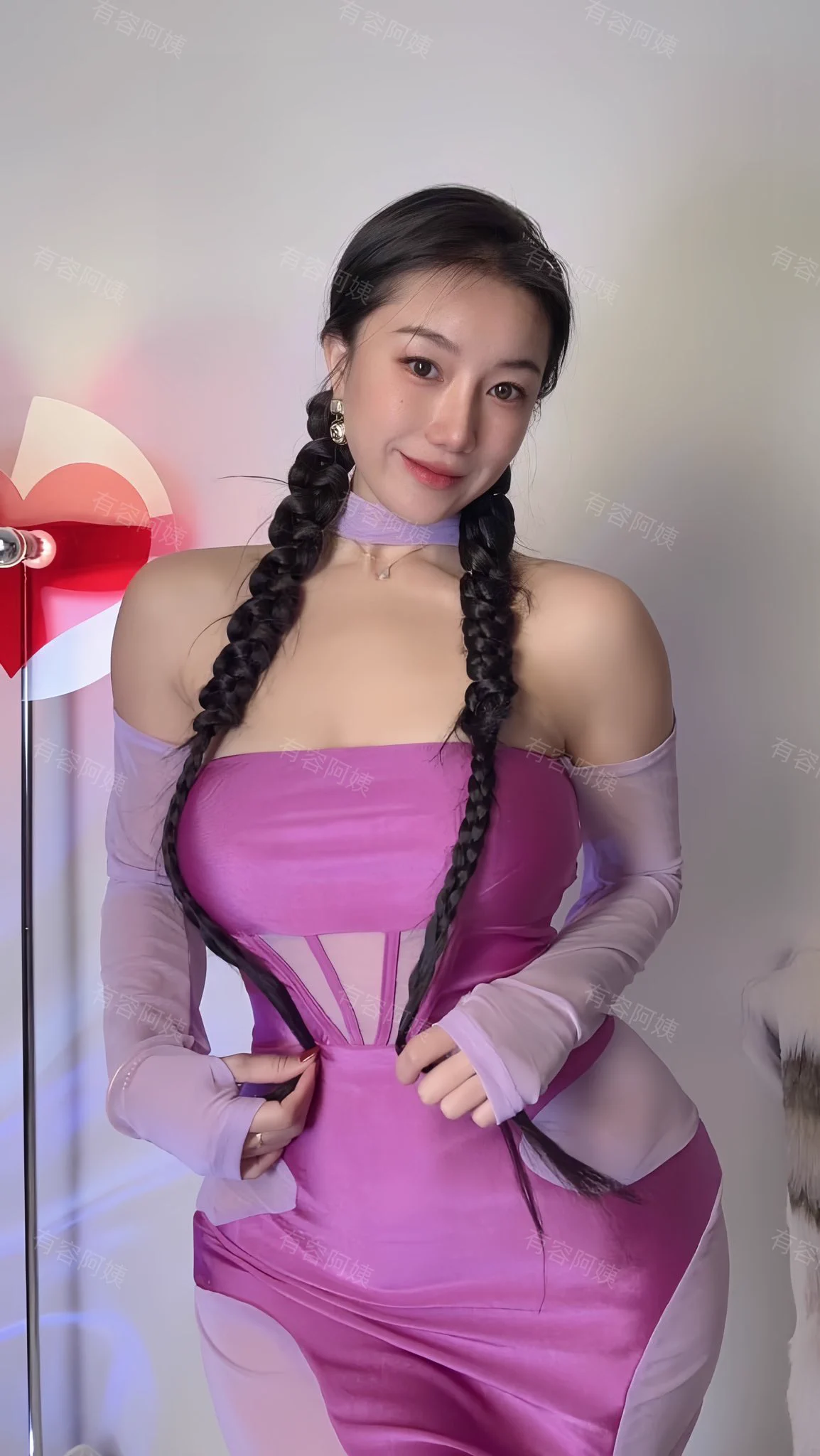 来拍写真啦 闺蜜说 这完全就是一张妥妥的炸精脸 #反差 https://t.co/J7VtQlUoDc