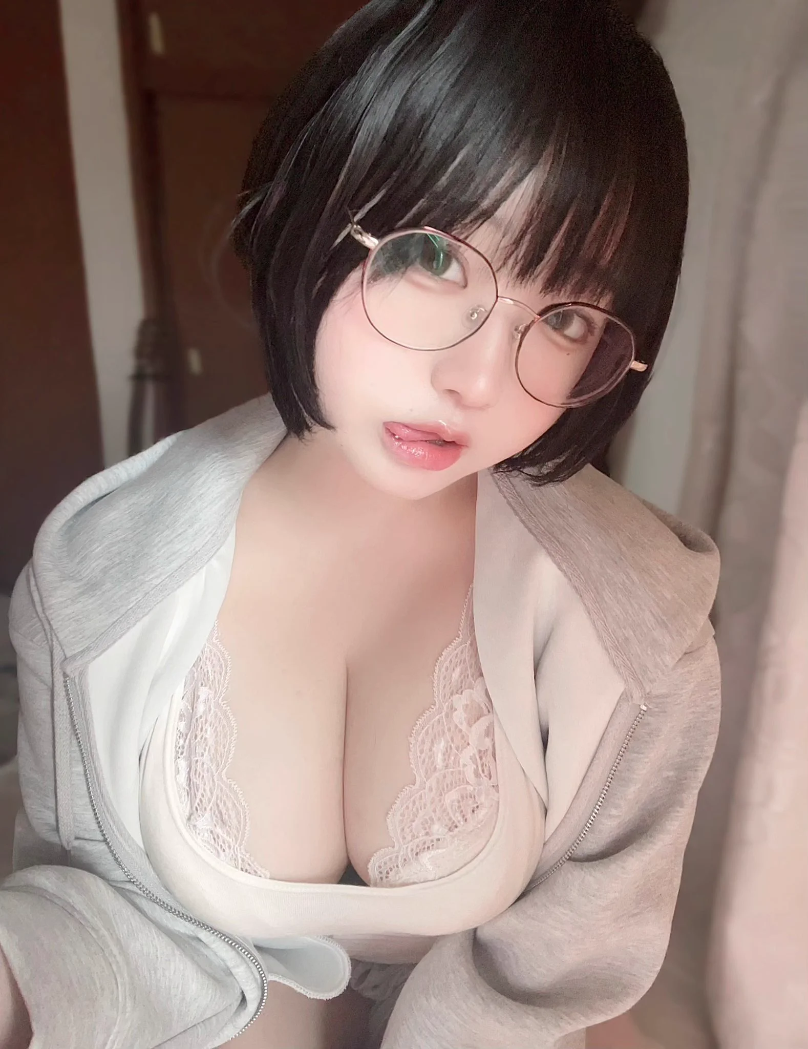 揉みたいの？しょうがないなぁ https://t.co/6o16cOmMF5