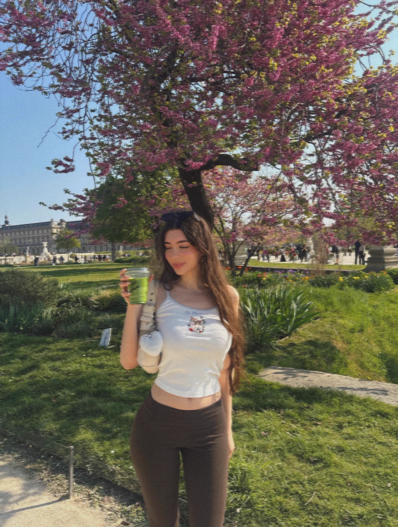 that would 10000% be my queen @virtualtorii // @toriibunni 🌹💙 https://t.co/DTDEEnu6Ko