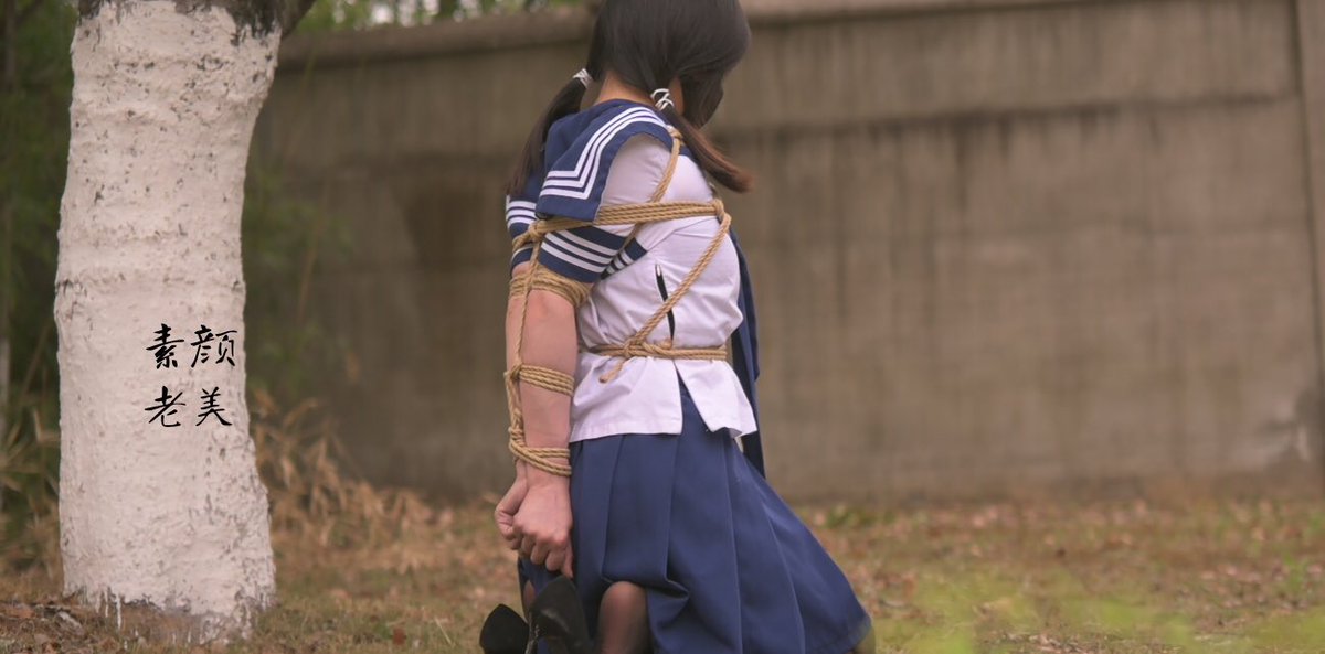 这个直臂确实喜欢😘
缚手@laomei2020 
模特我自己
#户外   #直臂  #绳艺 https://t.co/AbJ4QIQyum