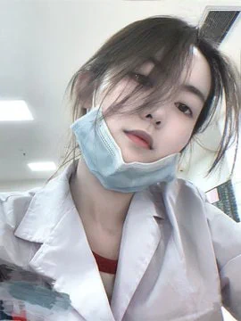 都说护士不能娶，其实我们也是很好的，不过每天面对病人的抱怨和不理解，平时也很压抑，也会偶尔发泄一下，渴望有个陌生人能和我聊的来，发泄自己的欲望，有想满足我的可以私信我呢😌😌😌 https://t.co/UmPbrCyh7X