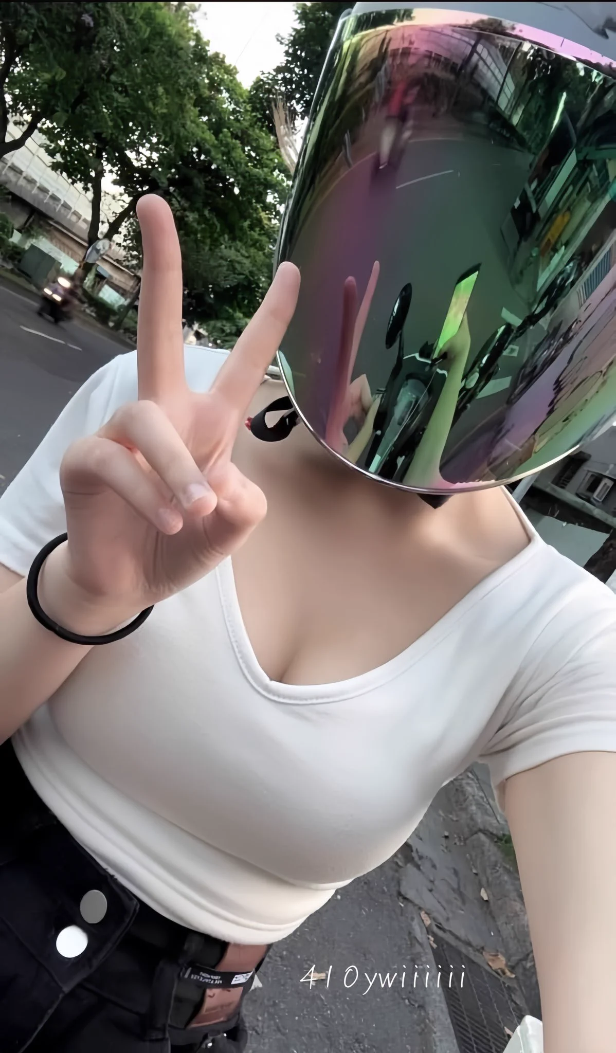 報告 今天提早下課⋯有人要上我這台車嗎？ https://t.co/YjwUe1wEfM