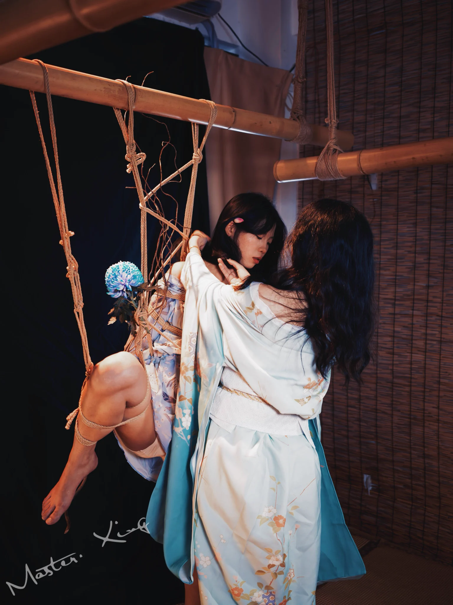 花与女孩2模特：@_ZQ2002 缚手：@SiLing00 场地：@Ropestudio_404 欢迎帮转@Fengsiyuan @huaidanyuan888 @tbzt2024 https://t.co/h8Ie9oA5VZ