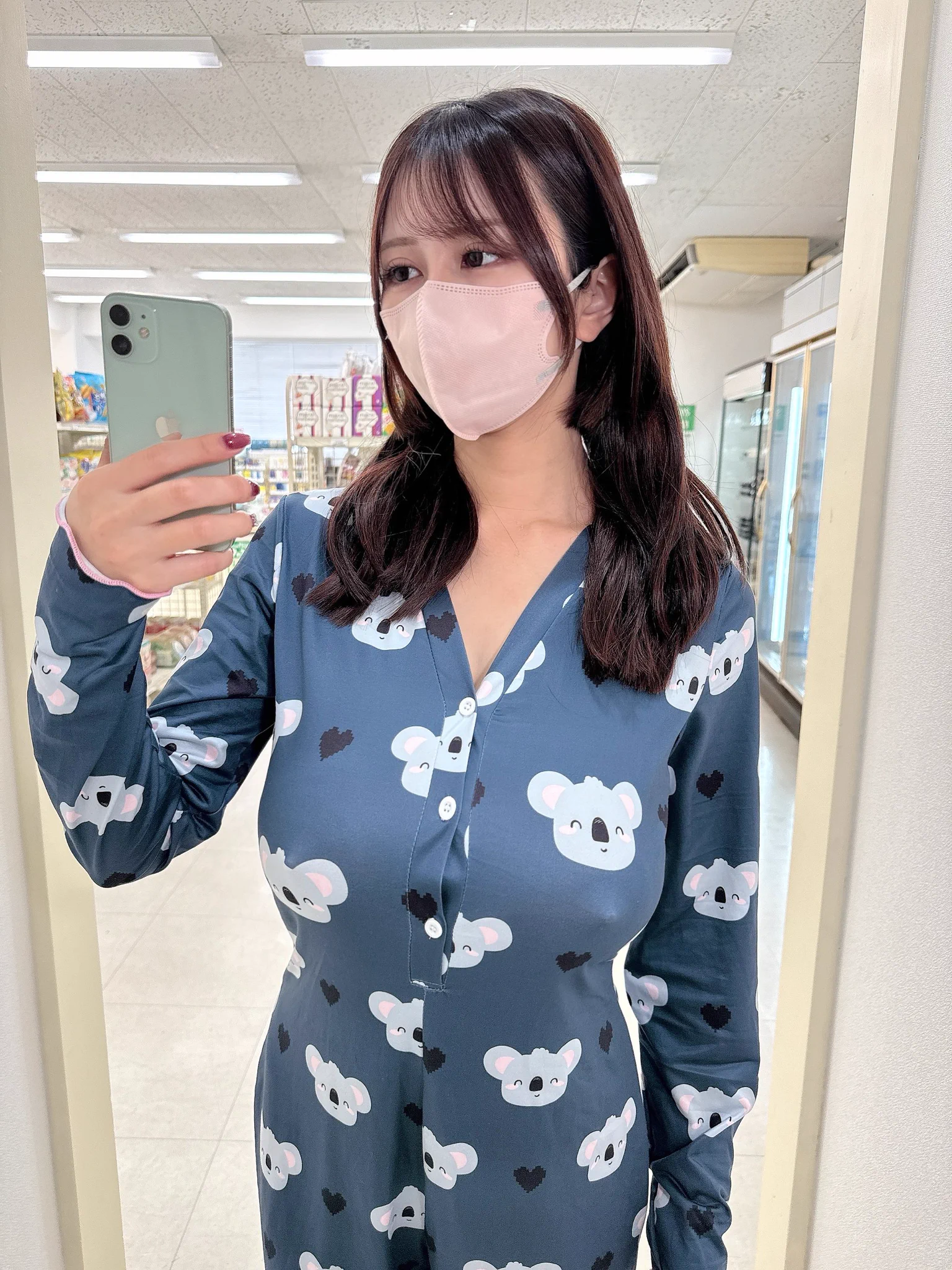 寝起き、の一ぶら入店 https://t.co/OdsPNq8Vr0