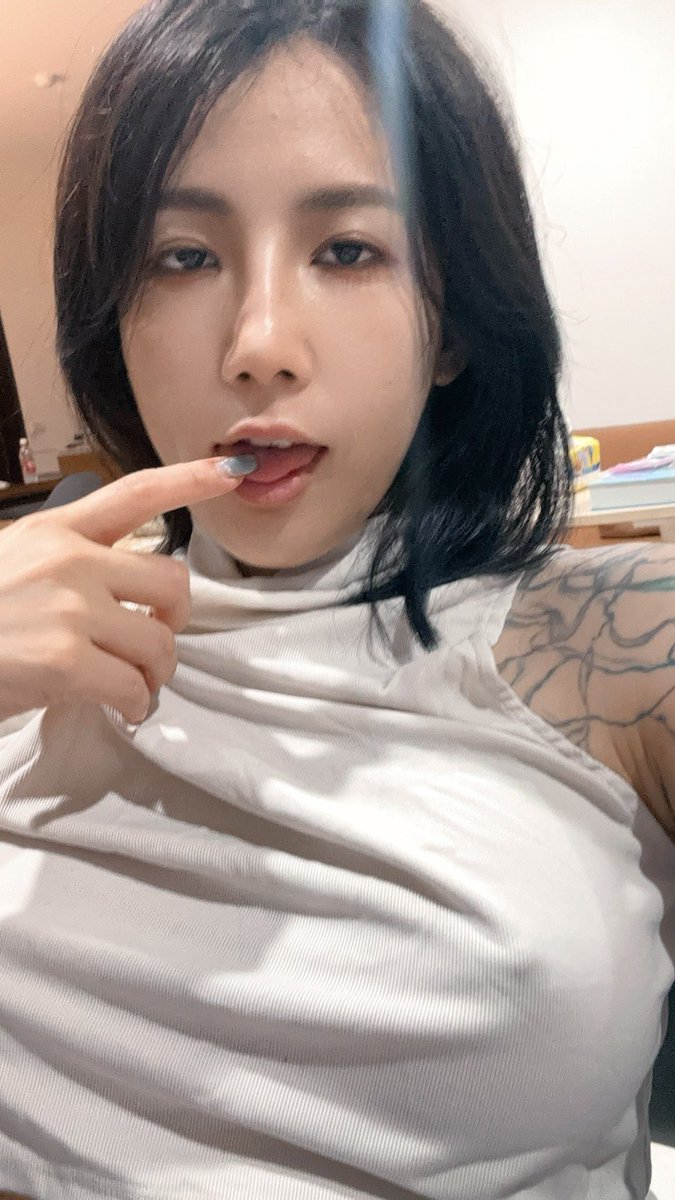 滿頭大汗 誰來幫我擦👅
https://t.co/PPOwjPCV7p https://t.co/EyCFcEnZXp