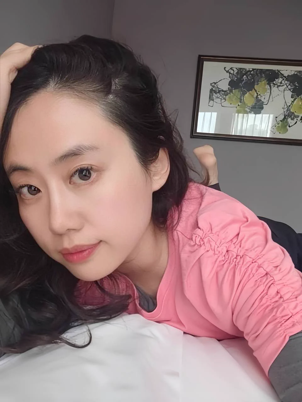 今天520，公司让我调休一天，躺在床上刷推，小穴已经湿到不行了…完全不想用成人玩具自慰，只想被大肉棒狠狠的满足，天呐，什么时候能赐我一场想要的性爱呢～我真的要筛选一批炮友留着备用了，想约的私信报名，线下仅限同城～ https://t.co/jX0UI4fmk1