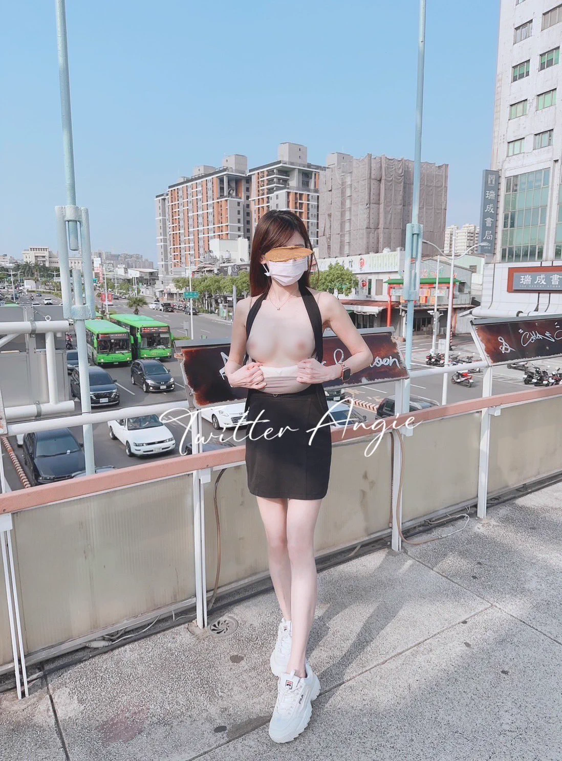 看完這張照片，你的手第一時間做了什麼？A. 放大B. 截圖C. 滑回來重看一次…以上全做你們是哪一個❓抽到給無碼😍#原味面脫#原味面交#大尺度照片#大尺度影片訂閱連結https://t.co/EcfWh7jnfY https://t.co/WUIv9SvslV
