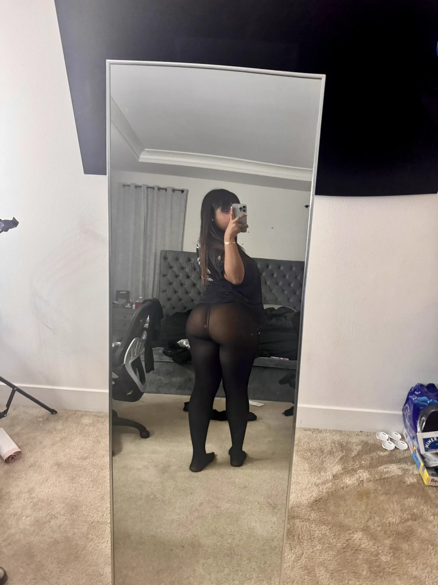 Dm me for a suprise pic :p https://t.co/0aU4igBloO