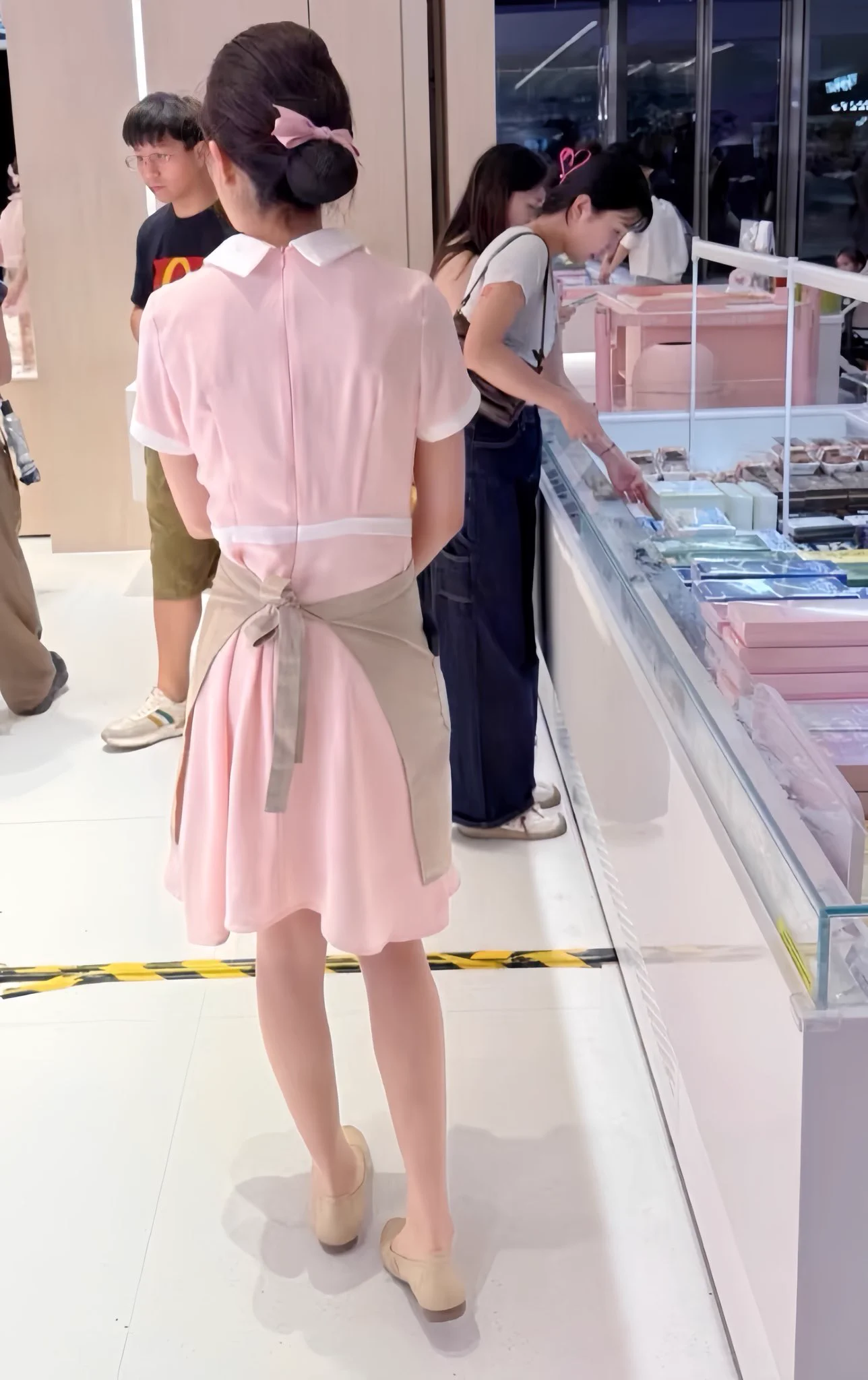 能叫你老公吗 我看你老婆也是这么叫的 https://t.co/GKDoLl3oVC