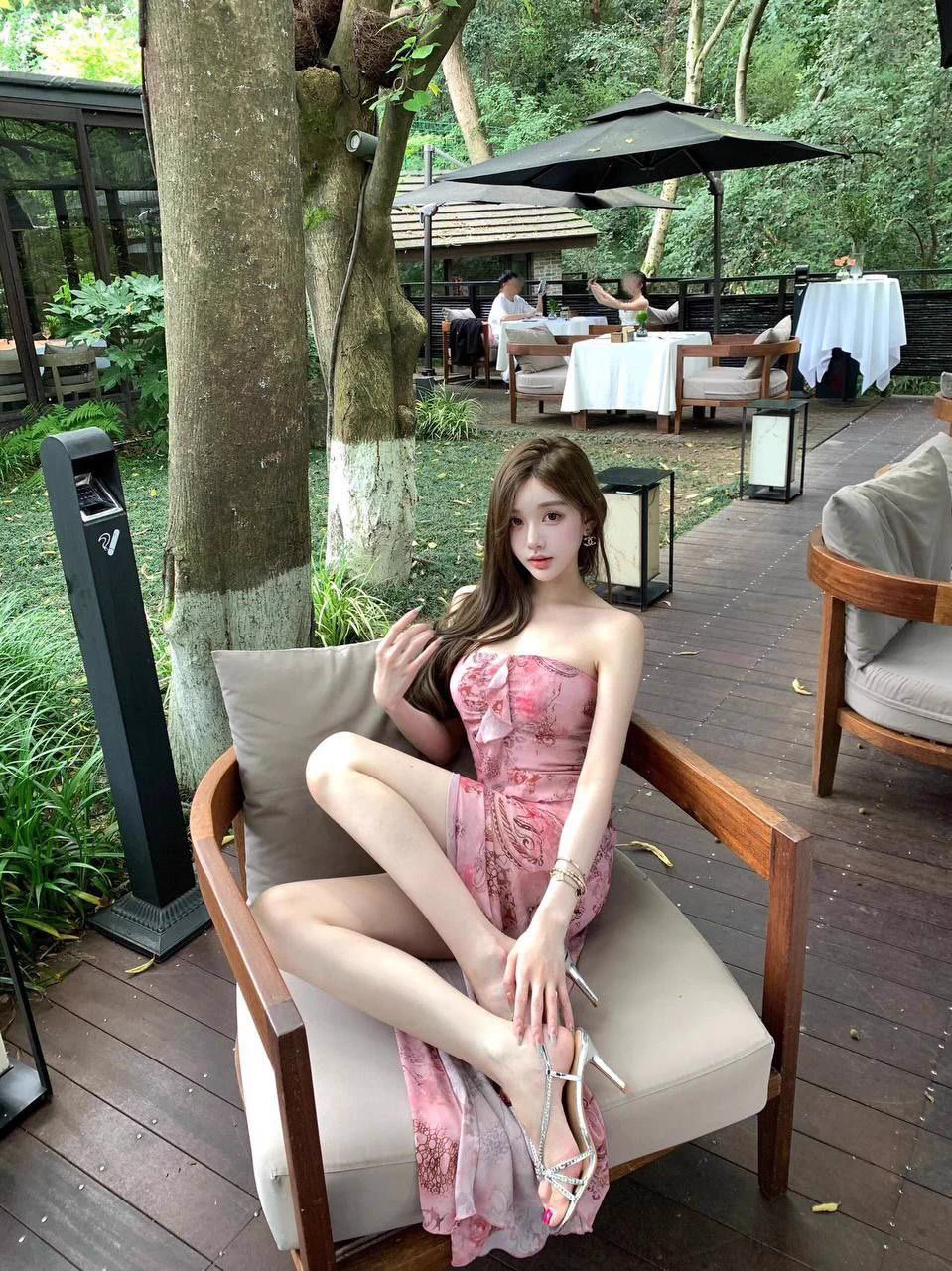 #上海𝑺𝒉𝒂𝒏𝒈𝑯𝒂𝒊 ⑤🔝外W ·高级脸 温柔甜美 皮肤雪白 可纯可御.气质谈吐俱佳双商在线留洋艺术系1725/D #真胸 /零零后/ 前凸后翘纯欲天花板A4腰 蜜桃臀 温柔御姐音 性格好 配合度极高🐧3903777807 看照门槛🚪 100 （永久有效） 备注zfb口令🧧✈️ https://t.co/NRs2DR2xRw https://t.co/yCujIJpnIv