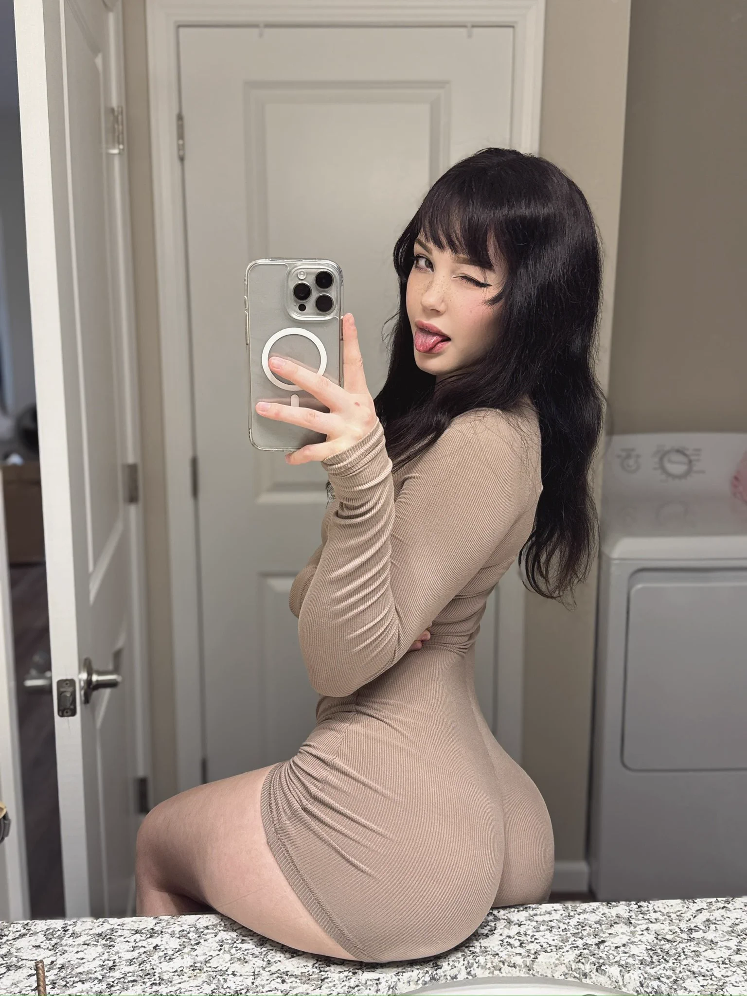 say 'hi' for 🍑 pics in dms https://t.co/mbkc3q5GGS