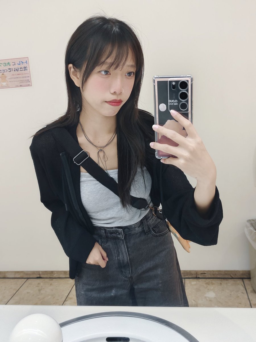 有時候看著自己
還是希望自己再高一點🥹🥹 https://t.co/etWgMJtDlQ