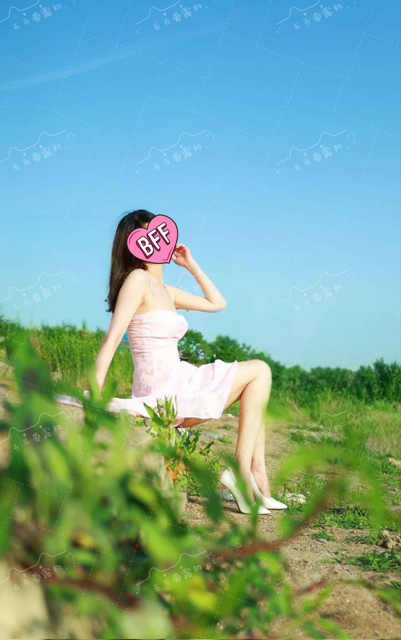 要相信光光的诗意，是薄纱与斜阳的温柔对话。用每一帧记录情与色。#美妻 #露出 #情趣@007share @wqganenshi_ @Public_Catgirl1 @luchu888888 https://t.co/DGiPquAJk1