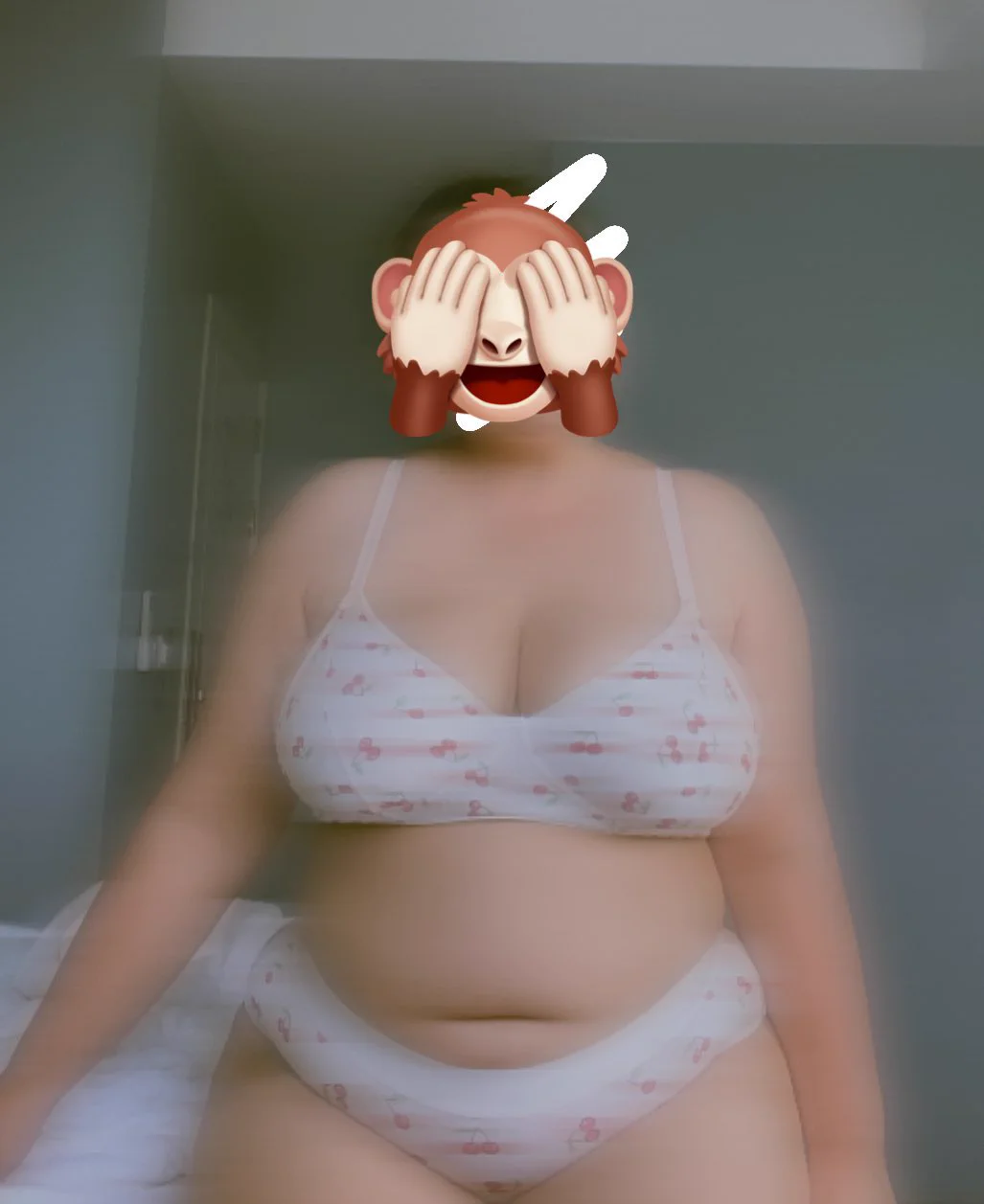 小樱桃嘿嘿🍒#大屁股 #BBW #肉肉女孩 ＃粗腿 ＃胖mm #大码女孩@007share @HZDS111 @wqganenshi_@tbzt2024 https://t.co/WyUoBdjFiY
