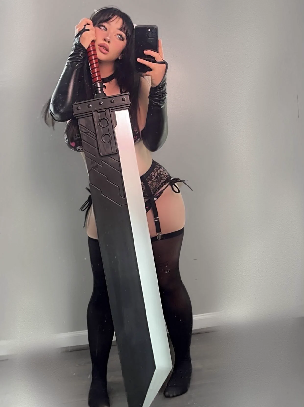 Just a girl and her sword https://t.co/2TdGrvLsS2