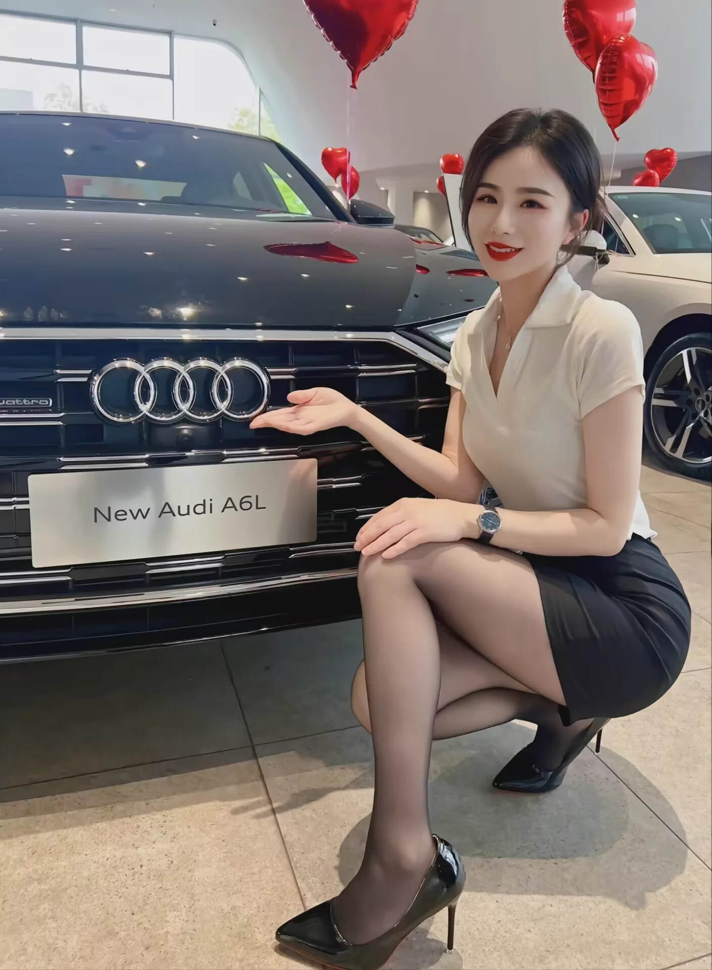 你们都喜欢我很御的样子嘛？但是我更喜欢你们趴在我的胯下。用嘴舔着我的小骚穴的样子 https://t.co/OCjoOmdHyv