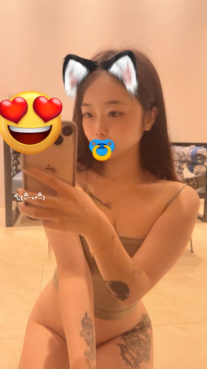 手手擋住🤪我想這世界沒有人會只愛我一個人膩了就換^_^永遠被當作玩具總動員的叉奇嗎🤣我快笑死 好白痴 訊息壞掉 有夠無聊🥱#台南 https://t.co/cL6UYXiUFB