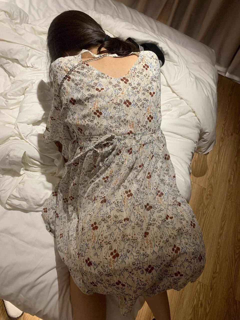 碎花裙漏出嫩穴，做爱投稿💌：@SexytoBaby @SexytoLady @SexytoGirl @SexytoDoll https://t.co/FmkznoahiK