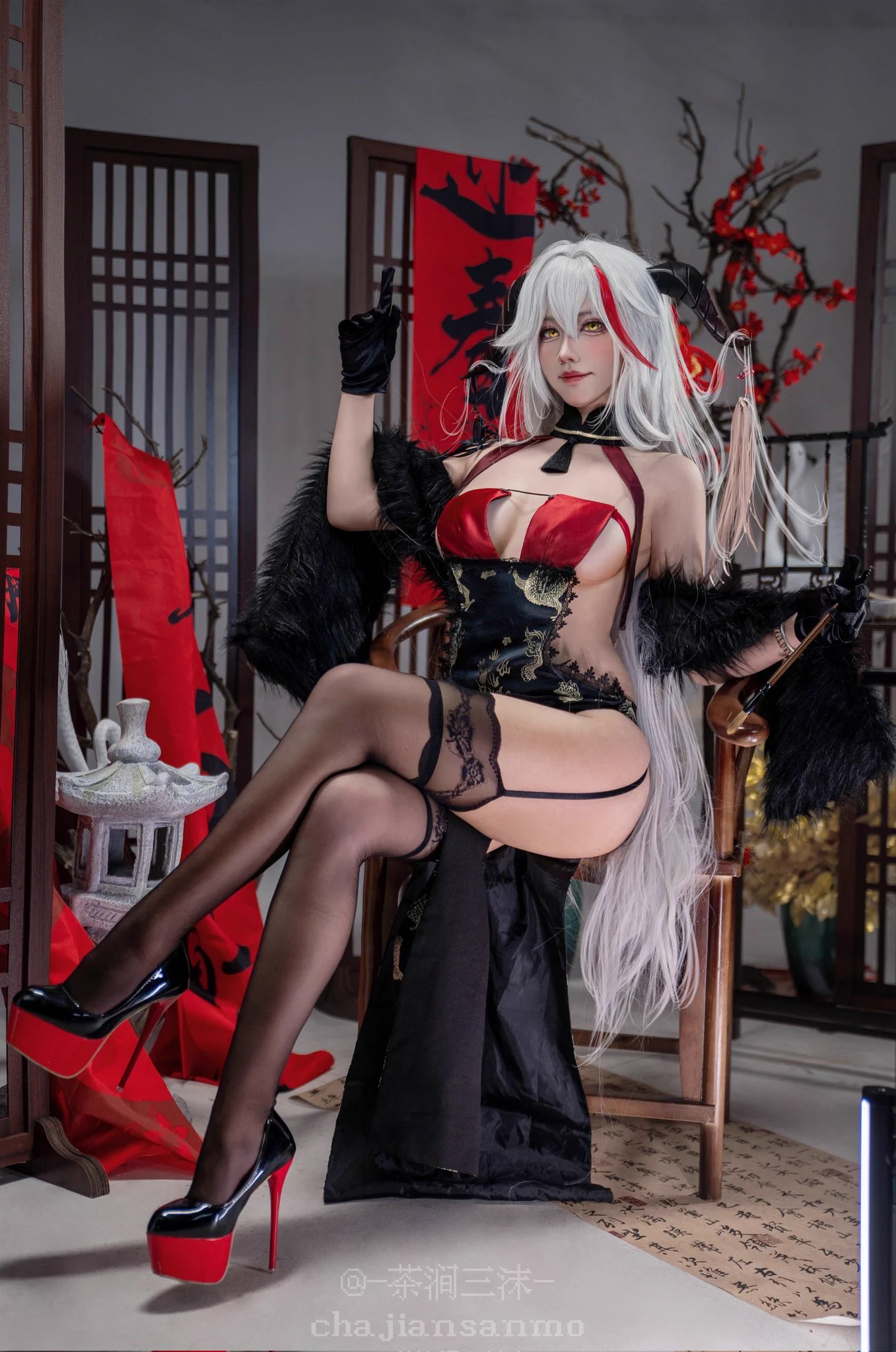 新春快乐哦指挥官~新春おめでとう、指揮官~#アズールレーン #碧蓝航线#埃吉尔 #旗袍 https://t.co/BxtUFOf2PP