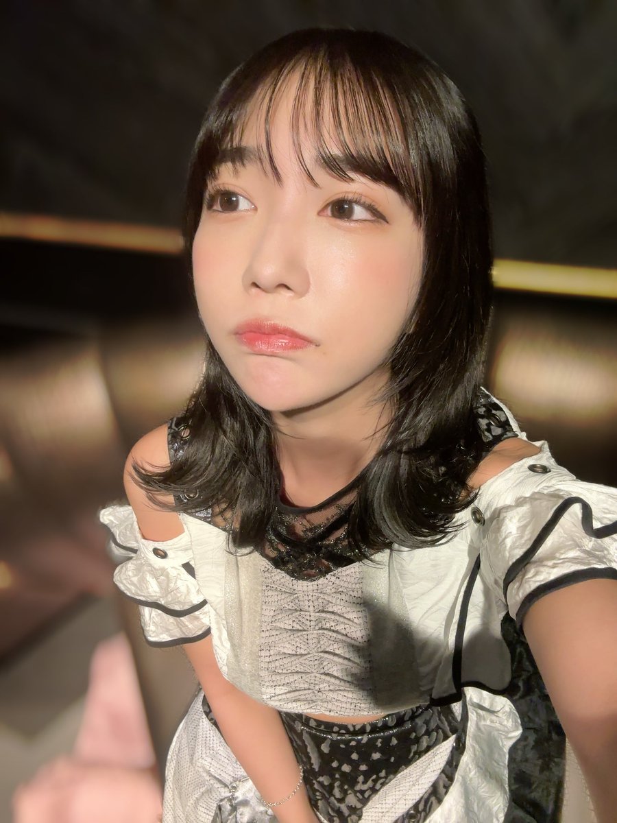 定期公演ありがとうございました！

さすがに4年前の衣装はきつくて息するのが大変でした！(の顔)

初めてアイドル姿を見に来てくれた方もいて幸せほくほくー🥰

そしてMCで生誕発表しました！
この次のポストで告知します！ https://t.co/vvAg5AHHdE