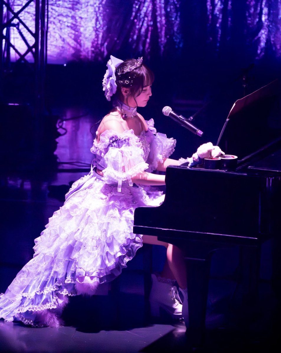 🎂天羽希純 生誕祭🎂

8/16(土)品川インターシティホール

今年も生誕祭を開催していただけること、嬉しいです！

#2i2 の私として最後の生誕祭。

最初は #2i2 らしさに中々馴染めず、コンセプトと自分らしさの両立の仕方に苦戦しました。
辞めようとした時もありました。
けれど今は少しはライブパフォーマンスで私らしさと両立できてるかな。

#2i2 の私最後の生誕祭。
まだ実はライブの雰囲気と私のやりたい事で悩んでるのは正直あります。
でも絶対答えを見つけるね！

来てくれる人を楽しませたいし感謝をつたえたい！！

やり切ります。見届けてください！

FC先行先着、先行抽選
楽天チケット先行
06/08(日) 18:00 〜
https://t.co/vk1ZgDLjUg